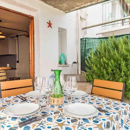 Casa Luciana, Terremarine, Trekking And Nature Дом отдыха