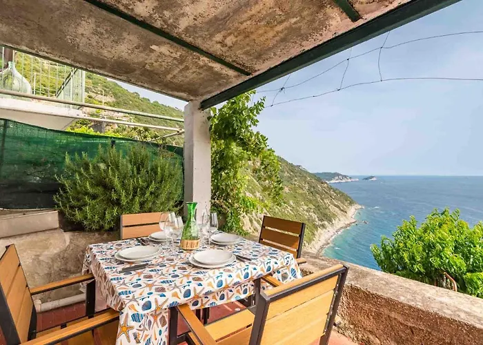 Σπίτι διακοπών Casa Luciana, Terremarine, Trekking And Nature Λα Σπέτσια